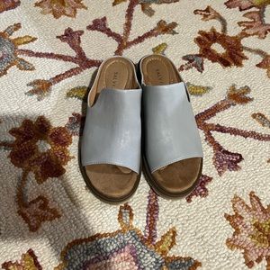 Size 8 sandals with chunky heel